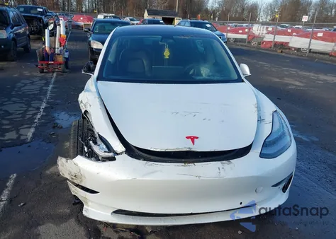 2020 Tesla Model 3 Standard Range Plus Rear-Wheel Drive/Standard Range Rear-Wheel Drive from USA, damaged, VIN 5YJ3E1EA2LF792695